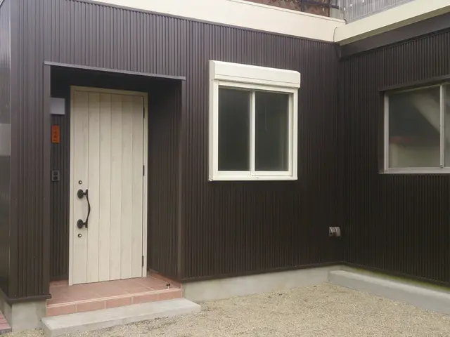 玄関ドア入れ替え、玄関ドアカバー工法サービスの画像