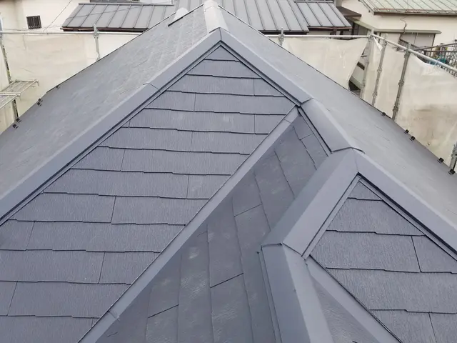 屋根工事　雨漏り修理　屋根修理サービスの画像