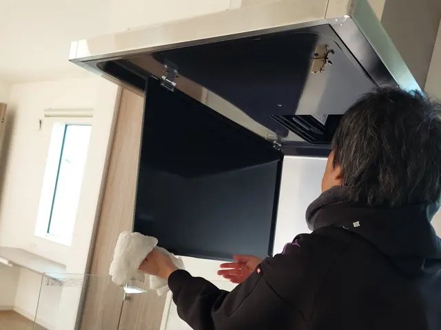 【損害保険加盟店】◉20年のクリーニング実績◉女性スタッフ同行可能★【法人店舗】サービスの画像