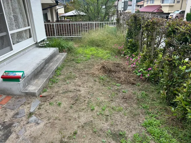 ★どんな場所でもOK★リピーター続出の丁寧な手作業による草むしり！サービスの画像