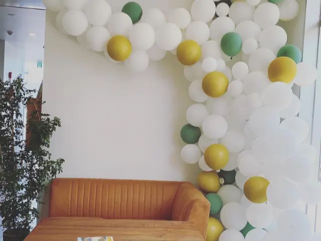 アーチパーチ―モールのバルーンでわくわく空間づくり！