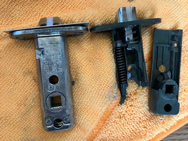 スピード対応可能！資格保有者が行う鍵交換・取り付けサービス　インボイス対応サービスの画像