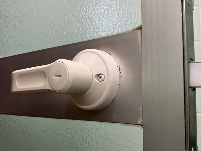 スピード対応可能！資格保有者が行う鍵交換・取り付けサービス　インボイス対応サービスの画像