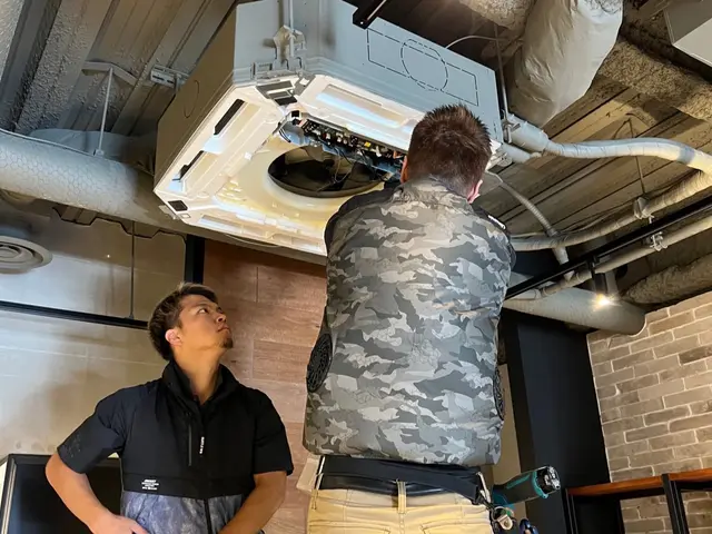 施設など業務用エアコン法人・店舗、保育園やクリニック等幅広く対応致しております★サービスの画像