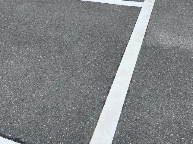 駐車場ラインマーカーサービスの画像