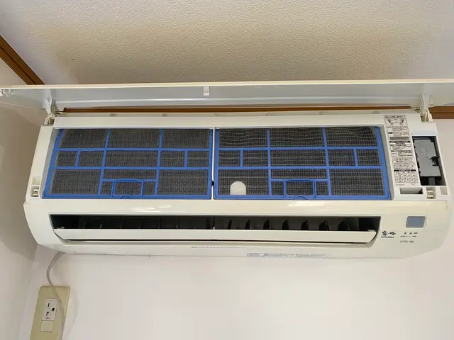 ◆消臭・抗菌コート無料◆幅広いお掃除エアコン対応可◎安心の損害保険加入済サービスの画像