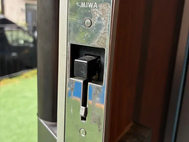 ドア・扉の建て付け修理サービスの画像