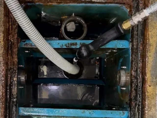 福祉施設や店舗等の排水管高圧洗浄&グリストラップ洗浄専門！サービスの画像