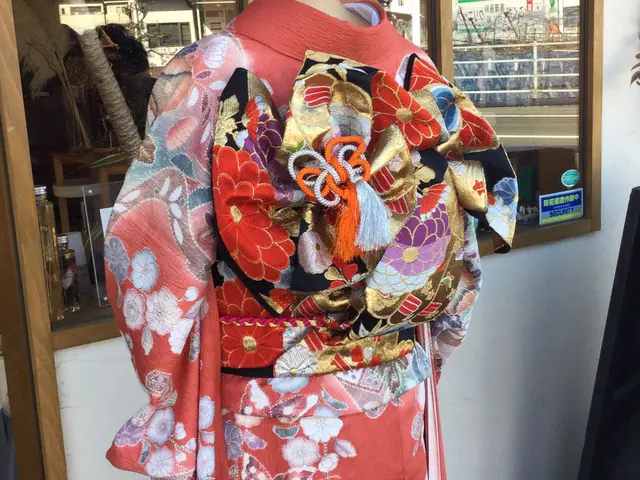 ＜着付け師免許有＞女性スタッフ◎対応場所外、時間外相談可♪出張着物着付サービスの画像