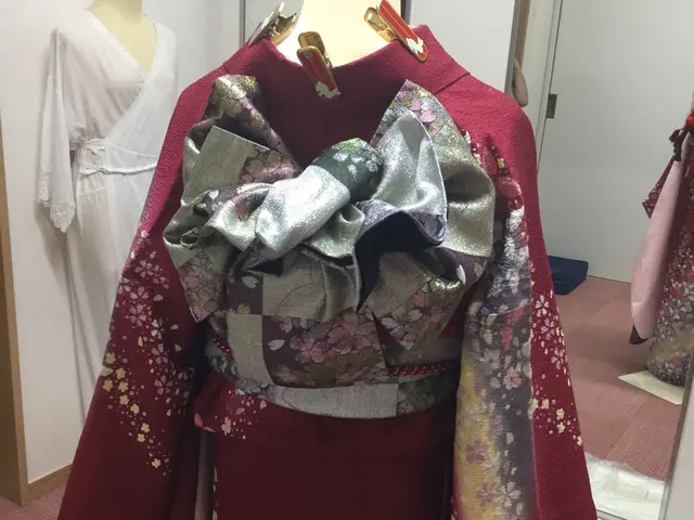 ＜着付け師免許有＞女性スタッフ◎対応場所外、時間外相談可♪出張着物着付サービスの画像