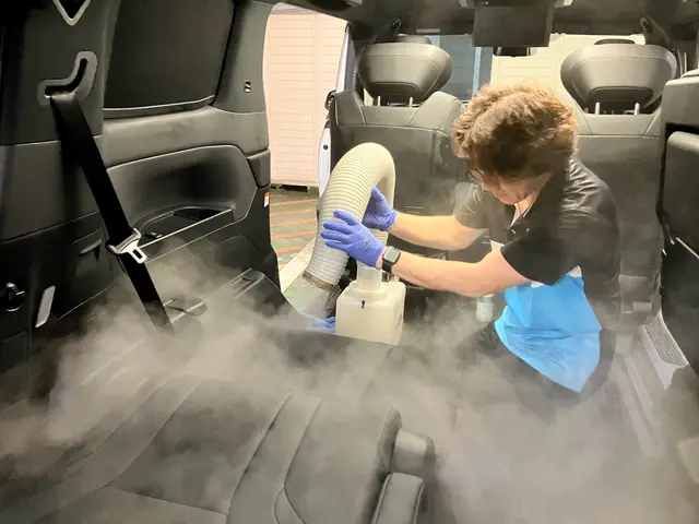 他社で断られたその汚れや臭い、プロの技と薬剤でお悩みを解決します。サービスの画像