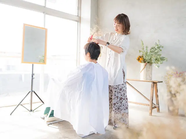 「美容師歴20年以上」笑顔と寄り添う心で理想のスタイルをお届けします！サービスの画像