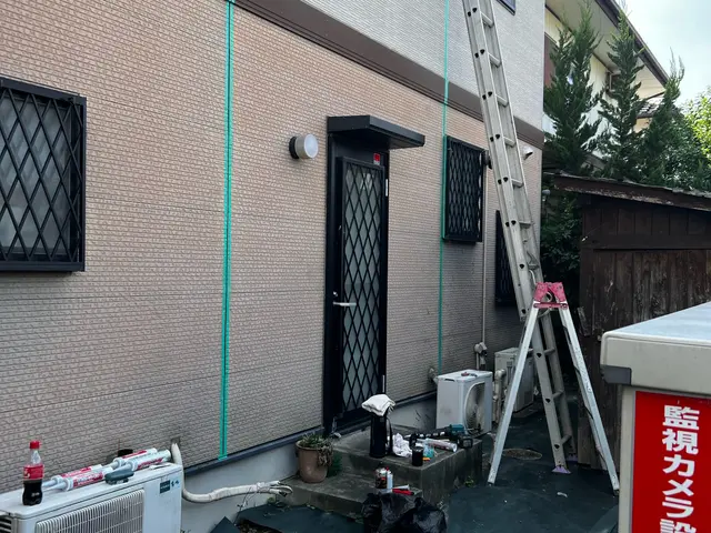 屋上ベランダ防水塗装及びバルコニー撤去外壁の目地シーリング打ちサービスの画像