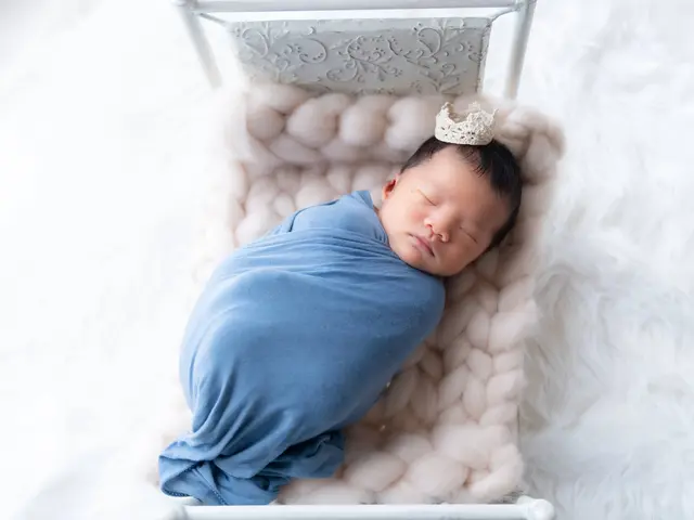 ニューボーン専門カメラマンか撮影します！妻と2人で同行。撮影実績3000組