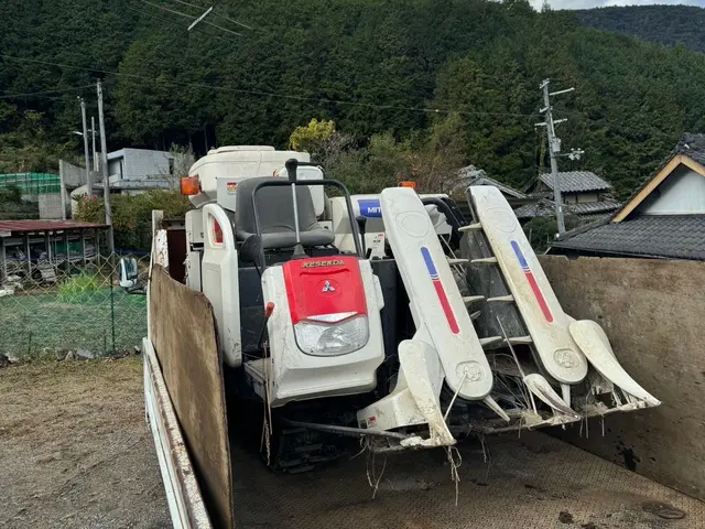 作業外注一切なし◎駐車場代は当店が負担！アフターケアも力入れています！サービスの画像