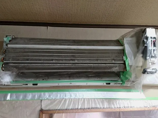 ドレンパン＆送風ファン分解(OP)で徹底洗浄！ 実績多数の店長が必ずお伺いしますサービスの画像