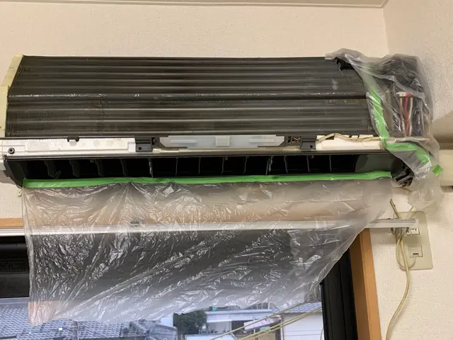 エアコンクリーニング＜土日祝日もOK＞女性スタッフも活躍中☆カビ・ヤニ除去除菌！サービスの画像