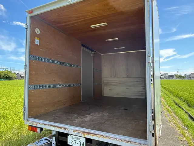 2トン詰め放題！お気軽に問い合わせください！サービスの画像