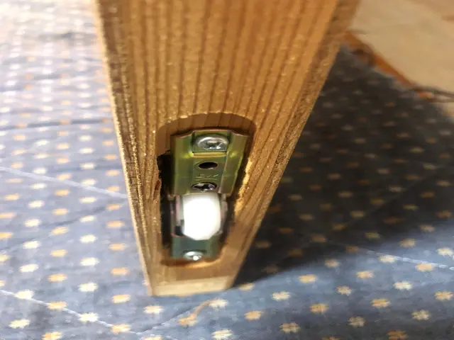 引き戸のレール交換・戸車交換・東京・千葉・神奈川・埼玉・茨城・お安くしますサービスの画像