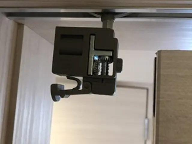 引き戸のレール交換・戸車交換・東京・千葉・神奈川・埼玉・茨城・お安くしますサービスの画像