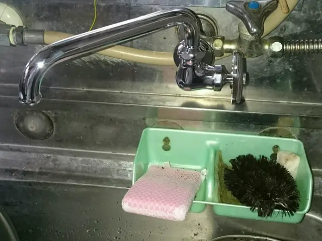 水漏れ修理9900円+部品代　先ずは、お問合せからどうぞサービスの画像