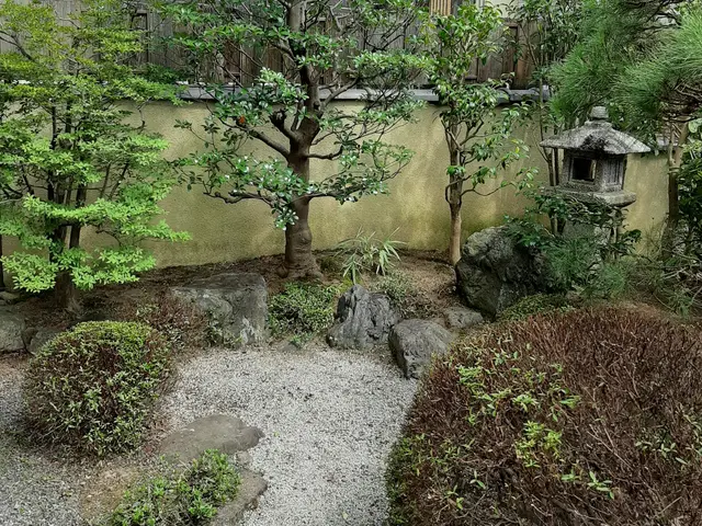 メッセージにて作業内容、写真、希望作業日をお送り頂きますとお見積りいたします。サービスの画像