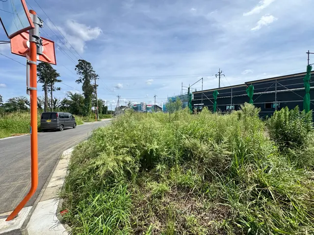 ★10月キャンペーン実施中★【50平米まで同一料金！！草刈りの最終時期】サービスの画像