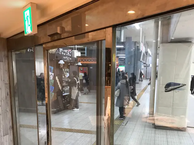 サッシガラス　ベランダ　外壁各所サービスの画像