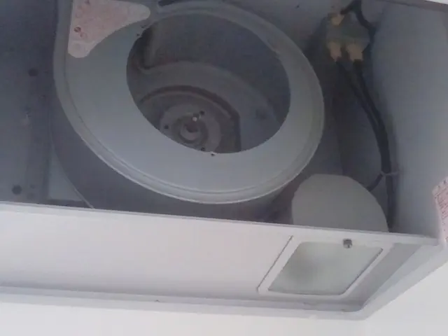 損害保険完備 プロの技術で綺麗にいたします。迅速対応・年中無休サービスの画像