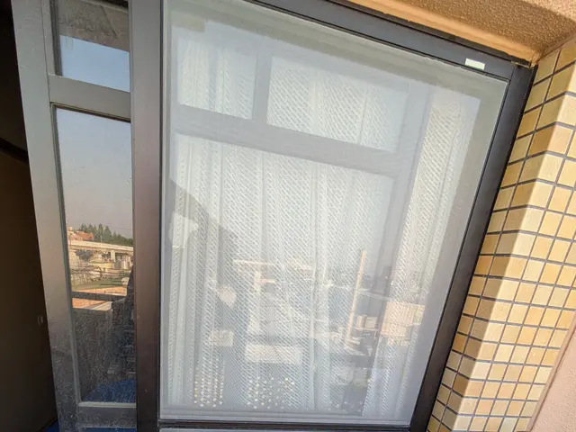 大阪の便利屋でクチコミ１位の便利屋がする網戸張替え！サービスの画像