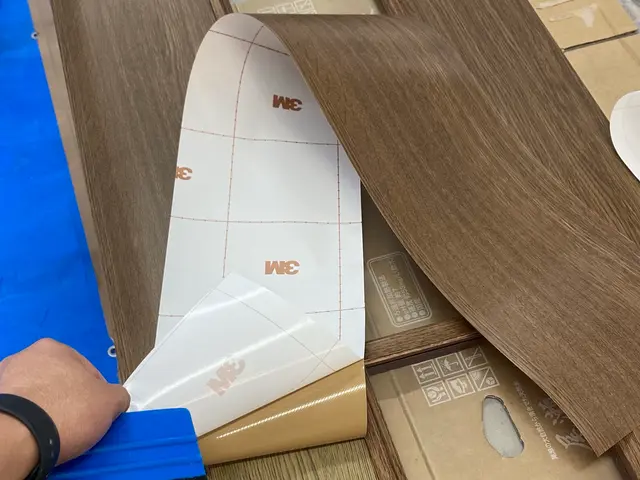 〜関東エリア群馬拠点〜ダイノックシートで色褪せてしまった窓枠を復活！サービスの画像