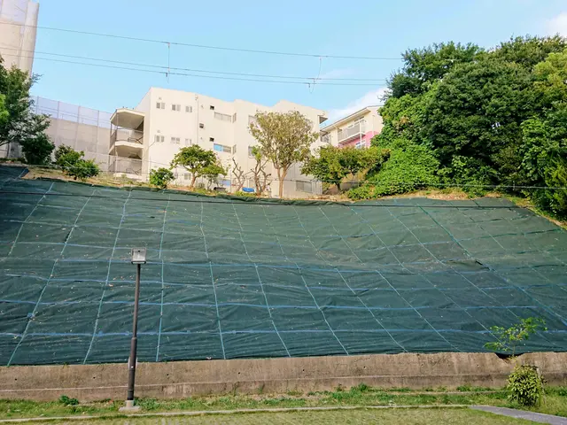 ＜１級造園技能士＞損害保険加入済み！対応地域外もご相談可能！女性スタッフ同行可◎サービスの画像