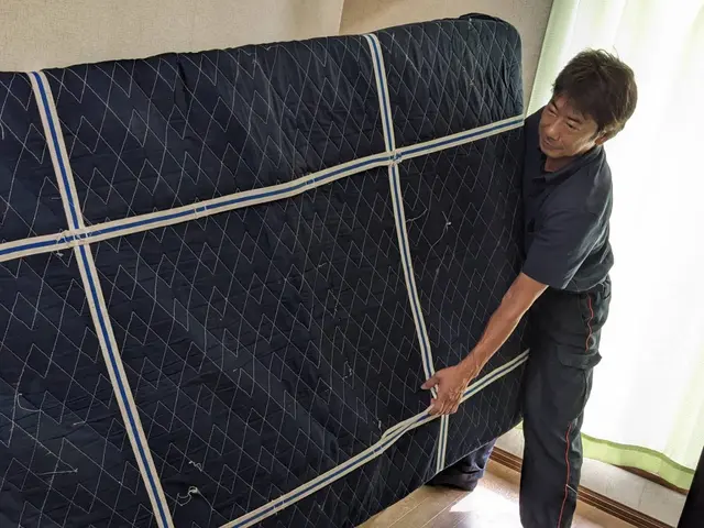 フリマ等で売り買いした物格安配達いたします。冷蔵庫は高さ150センチ迄積めます。サービスの画像