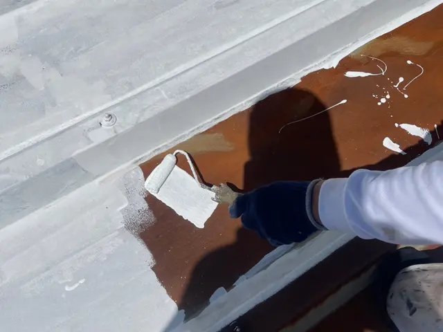 屋根塗装｜今だけ色選び無料＋15年保証｜屋根塗装｜遮熱塗料×建設業許可の安心施工サービスの画像