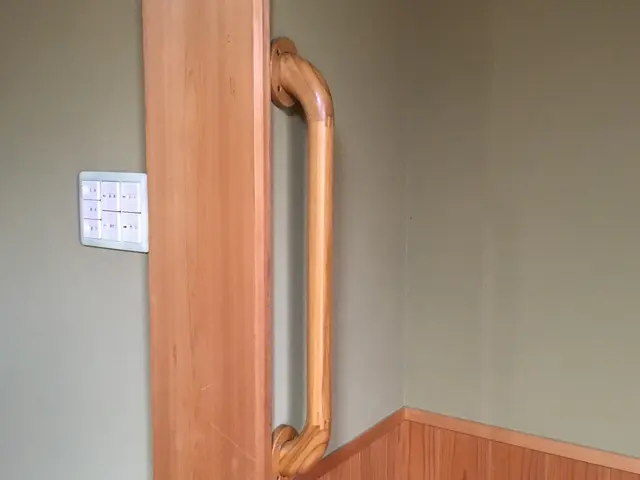 手すり取り付けサービスサービスの画像