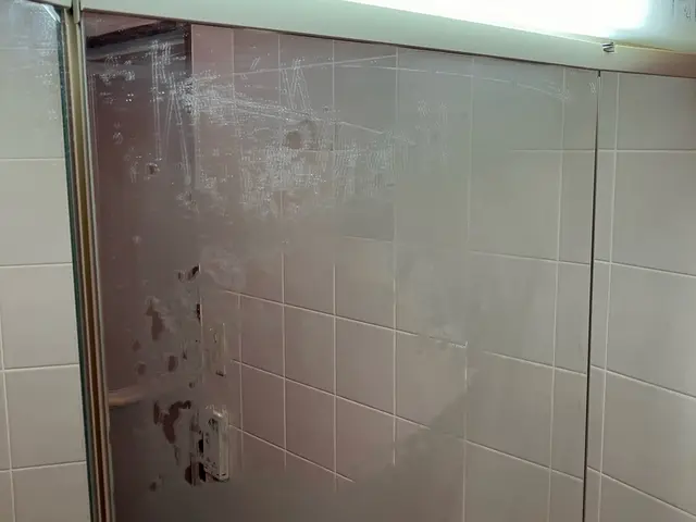 面倒な洗面所のお掃除をおまかせください。サービスの画像