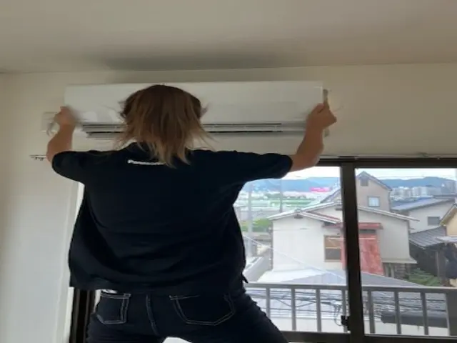 エアコン取付取外しサービスの画像