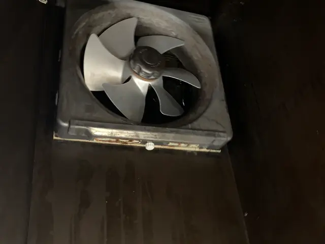 大工3代目棟梁が夫婦で訪問　分解清掃にみなさん驚かれますサービスの画像