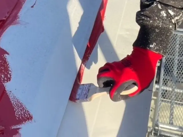 ★ワンランク上★遮熱塗料で耐久性アップ！まずはお気軽にお問い合わせを♪サービスの画像