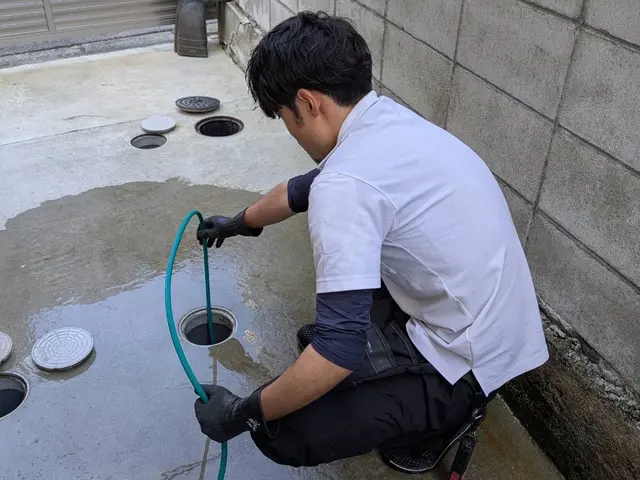 戸建て｜雑排水管 高圧洗浄（室内⇄屋外マスのW洗浄）サービスの画像