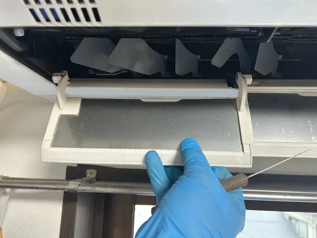 鼻炎やアレルギーの方におすすめ！臭いの元や裏側も写真で確認！複数台はお得ですサービスの画像