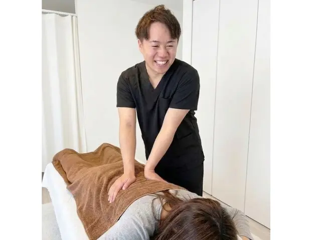 肩甲骨専門店出身の店長が提供する美容整体も可能なボディケアサービスの画像