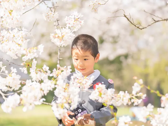 【成人式・卒業・入学】年中受付中！自然体な表情をお写真に残します！和傘付き！