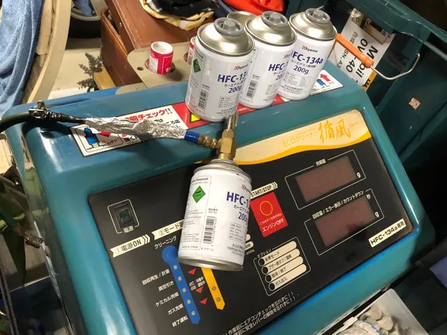 エアコンガス補充・作業・点検・修理・(当日予約､作業可能)  (国産・外車可能)サービスの画像