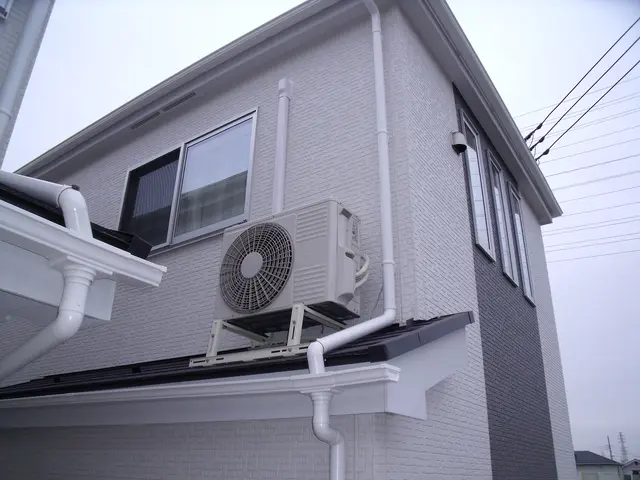 エアコン設置工事経験30年の店長がお伺いし、ご対応させていただきます。サービスの画像