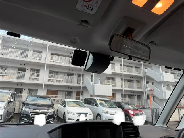 整備歴20年以上のベテランが出張取り付け！乗用車からトラックまで丁寧対応サービスの画像