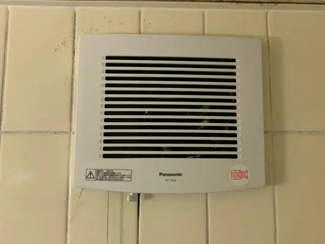 福岡市【浴室換気扇の取替え】トイレ・洗面所・脱衣所換気扇交換もお任せ！処分込み！サービスの画像