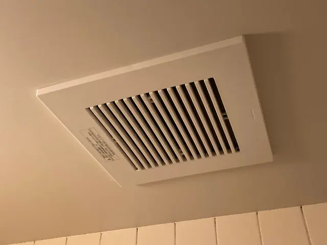 福岡市【浴室換気扇の取替え】トイレ・洗面所・脱衣所換気扇交換もお任せ！処分込み！サービスの画像
