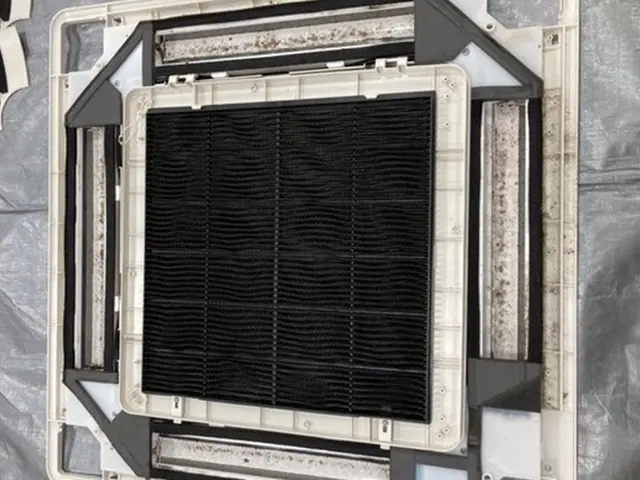 全機種全メーカー対応！　天井埋込エアコンクリーニングサービスの画像