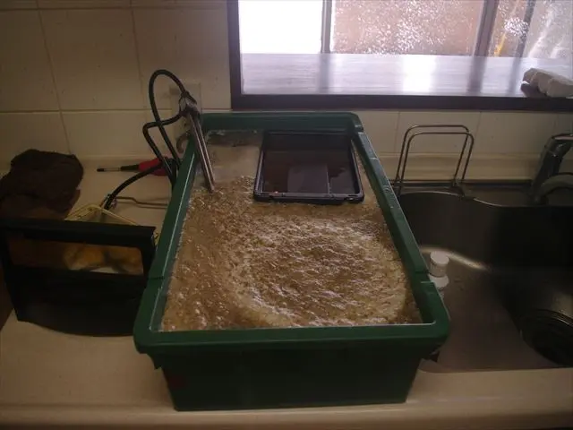 【実績と評価に自信あり】レンジフード（換気扇）分解クリーニングサービスの画像